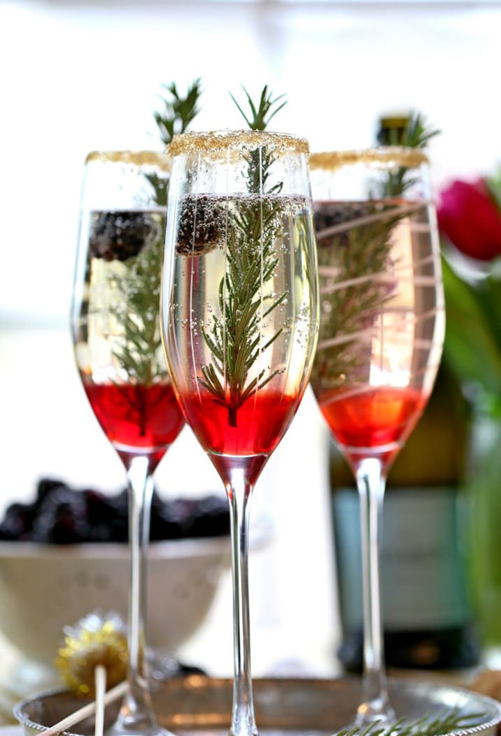 75 Best Easy Prosecco Cocktails For Your New Years Eve Party - This Tiny Blue House